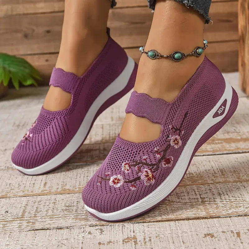 Ana - Comfortable RelaxFit trainers for walking