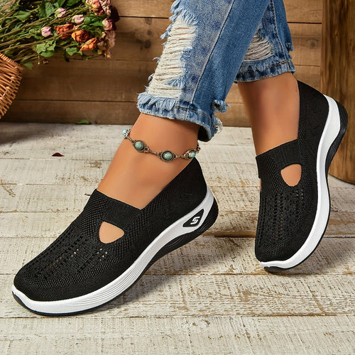 Comfortable RelaxFit trainers for walking