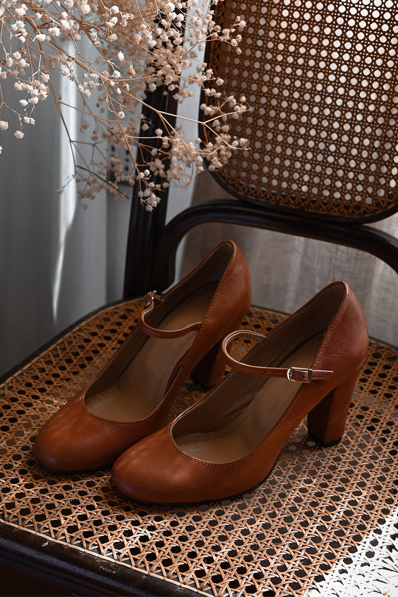 Brava - Comfortable Sandals with Buckle