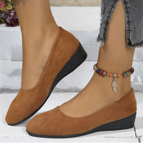 Amalia - Comfortable and lightweight shoes