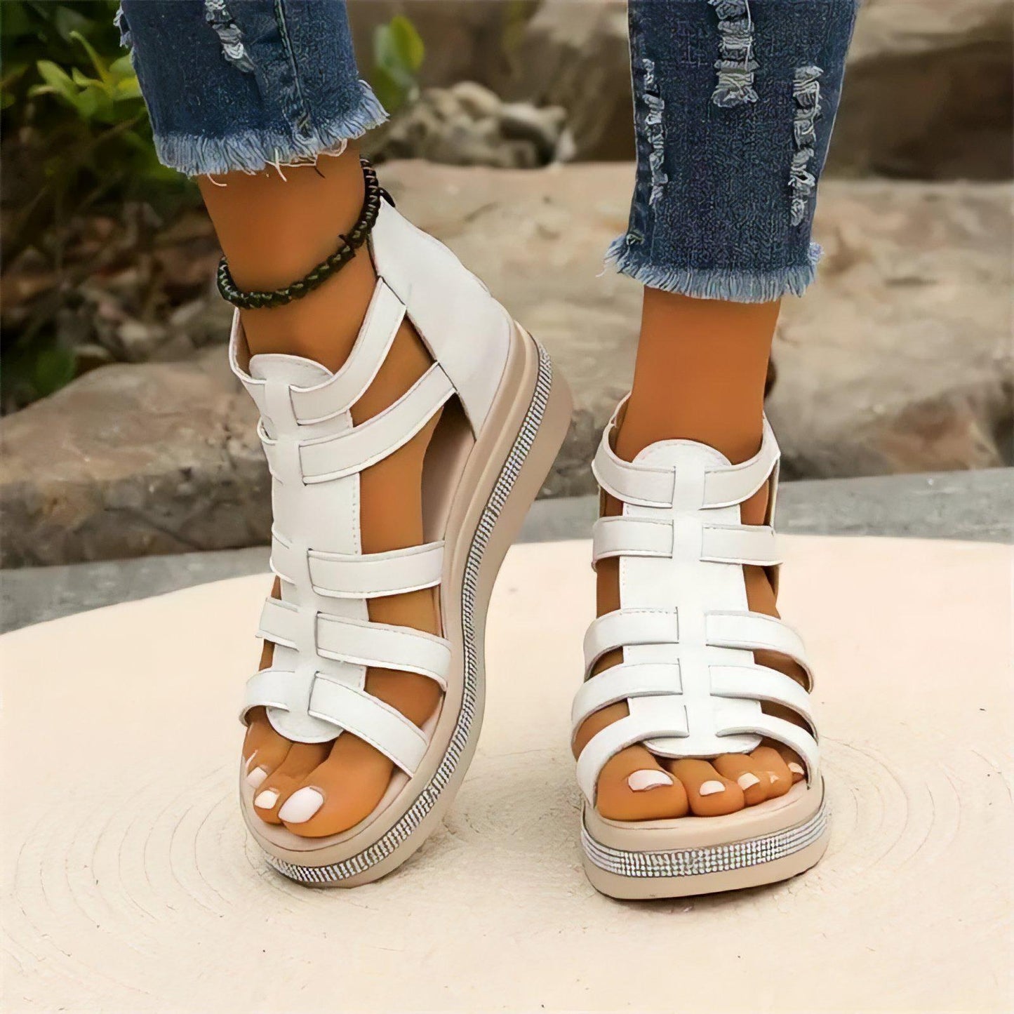 Lucía - Comfortable Sandals