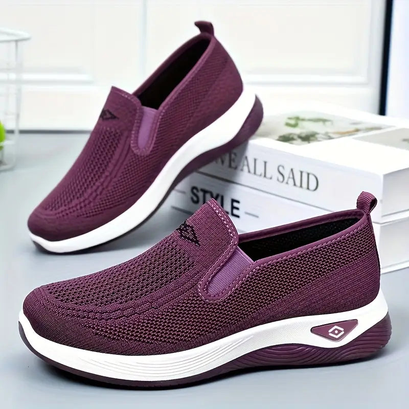 Casual sports shoes for women