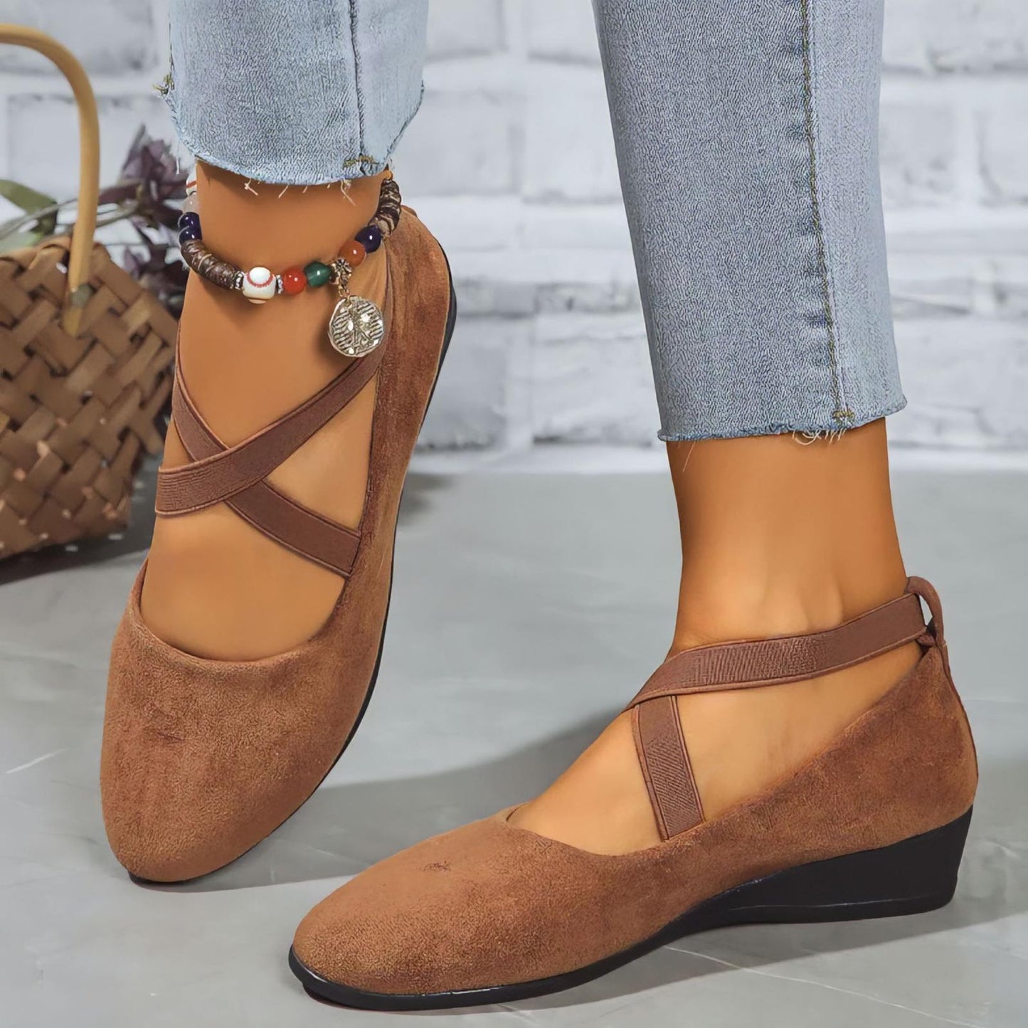 Elvira - Comfortable and lightweight shoes