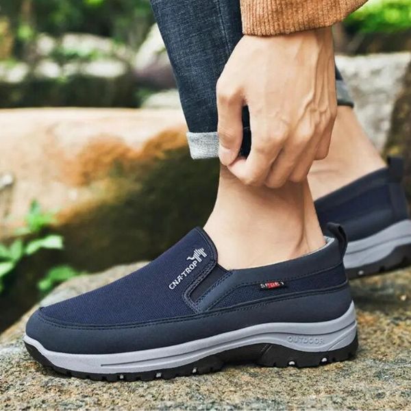Adrián - Comfortable Trainers