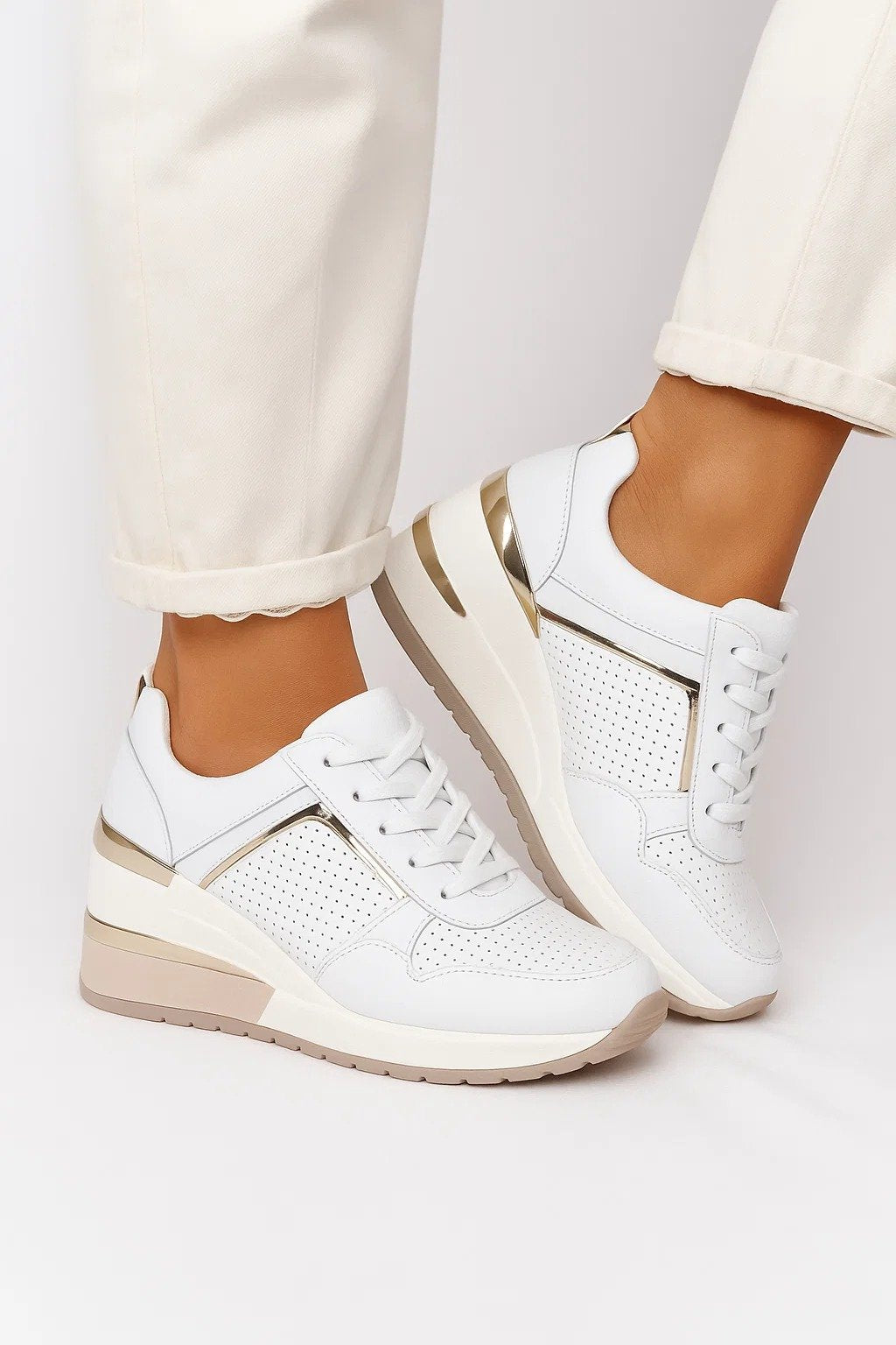 Modern comfort shoes