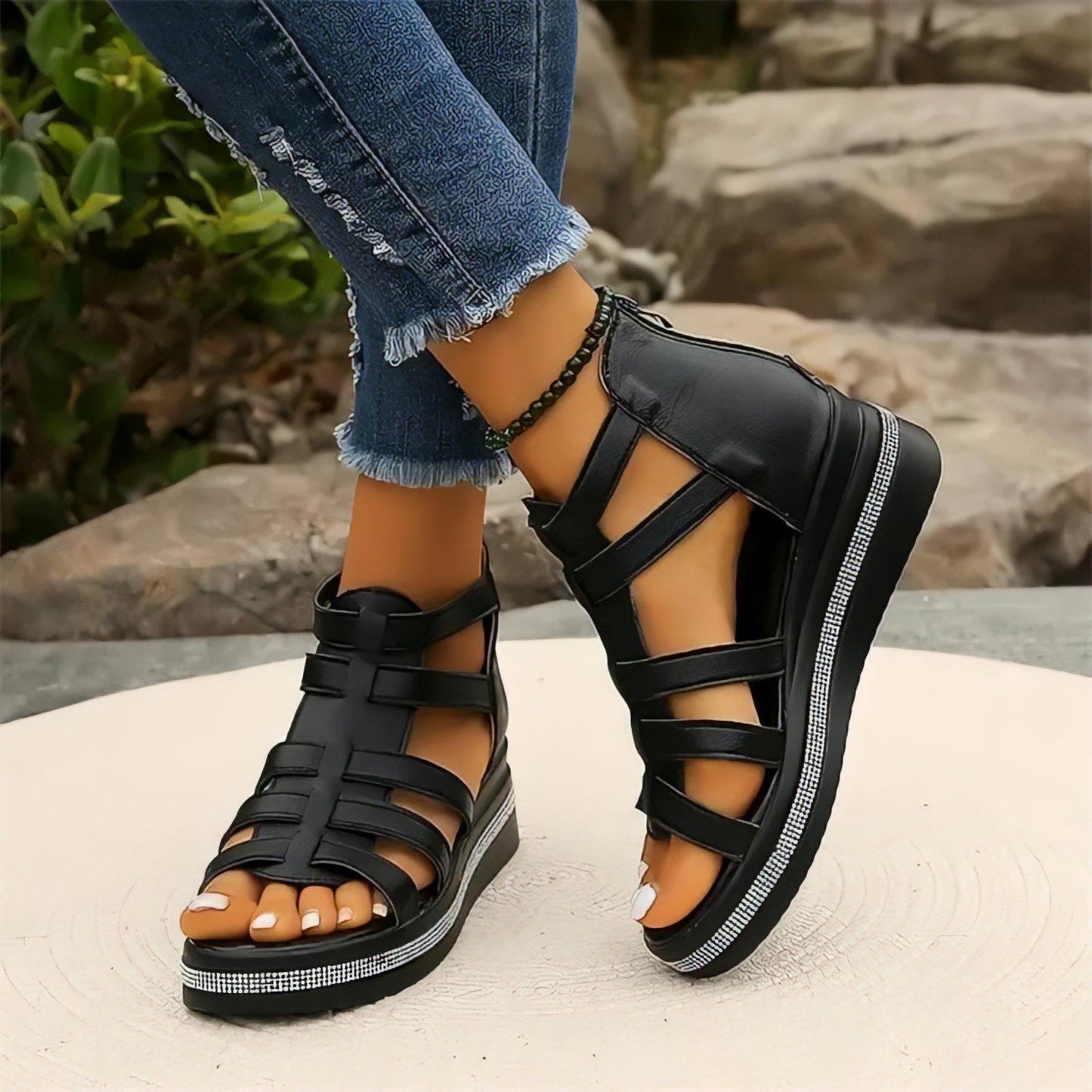 Lucía - Comfortable Sandals
