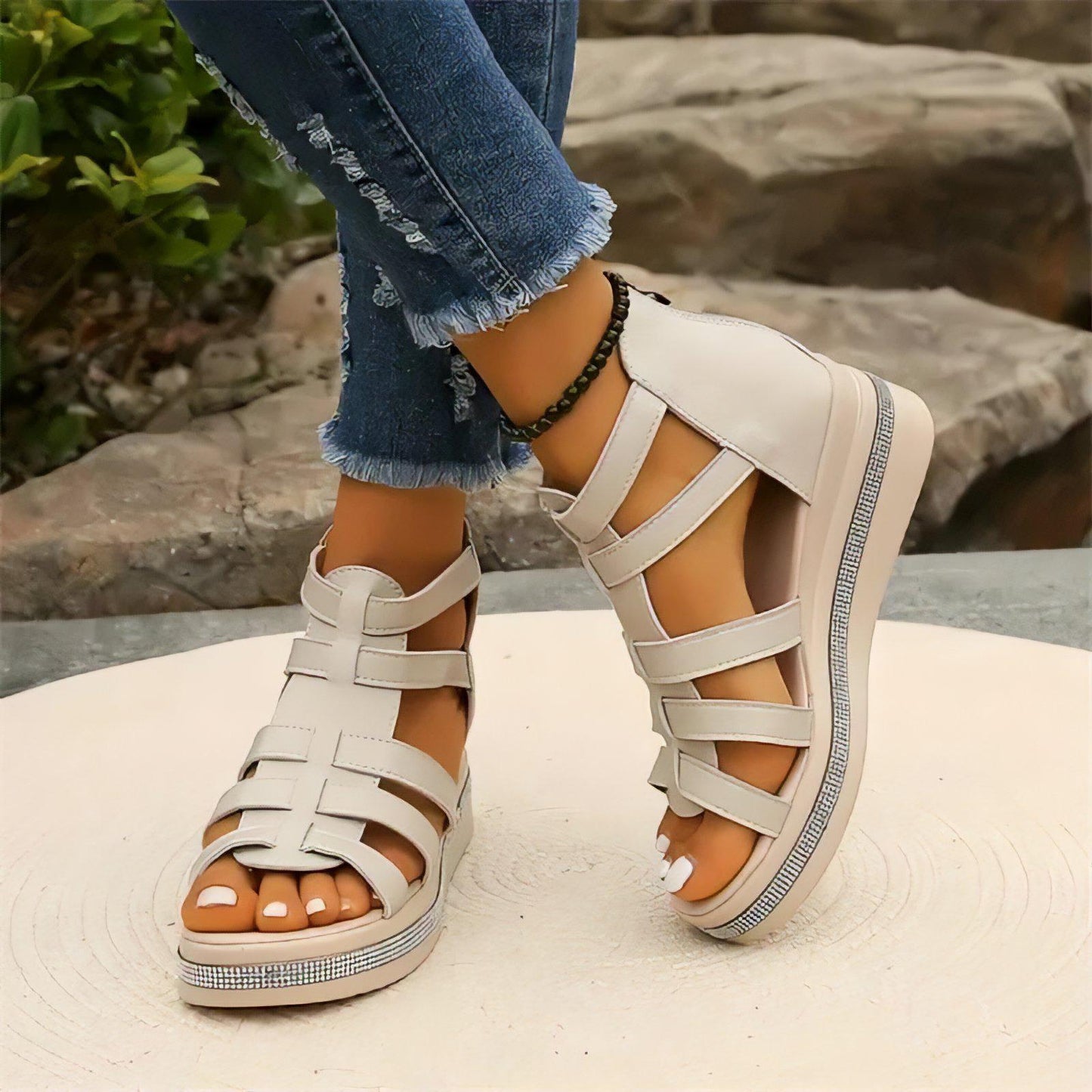 Lucía - Comfortable Sandals