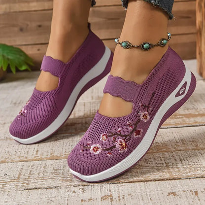 Ana - Comfortable RelaxFit trainers for walking