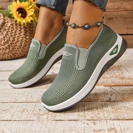 Lightweight walking shoes