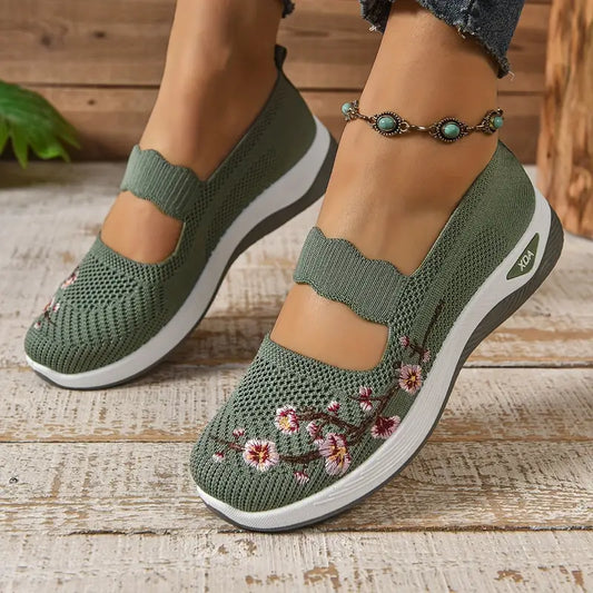 Ana - Comfortable RelaxFit trainers for walking
