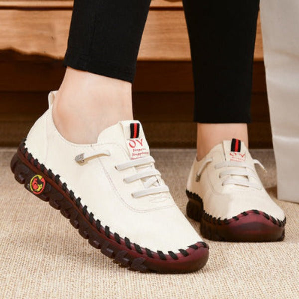 Aria - Comfortable walking shoes