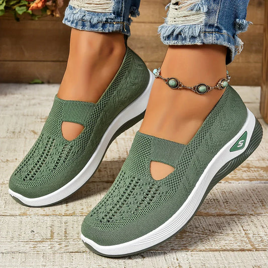 Comfortable RelaxFit trainers for walking